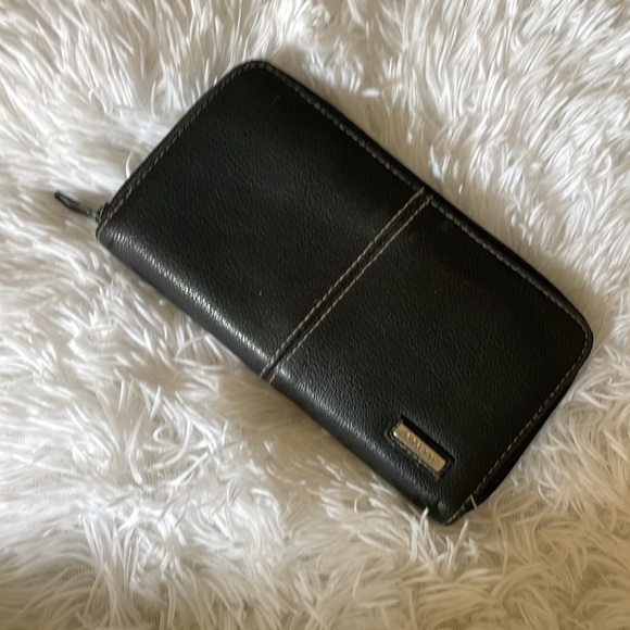 Rosetti Black Wallet - Picture 4 of 4